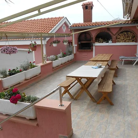 Apolonija Casa de hóspedes Zadar