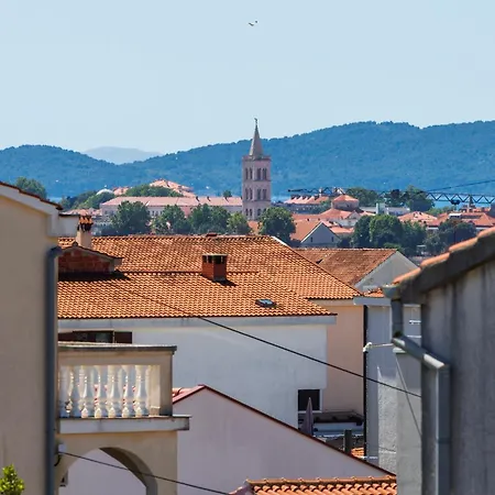 Casa de hóspedes Apolonija 3*