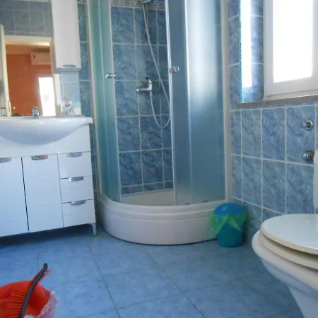 Guest house Apolonija 3*