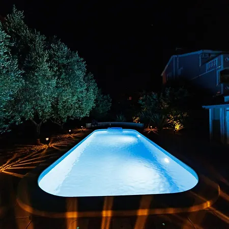 Guest house Apolonija