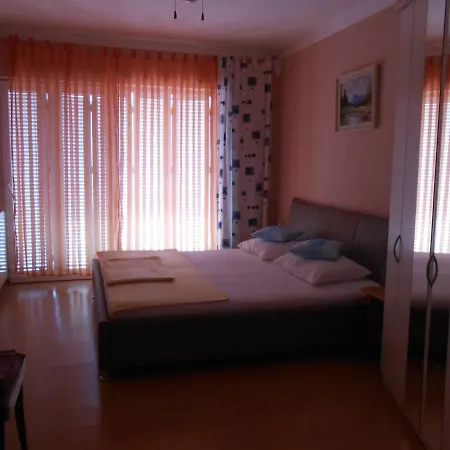 Apolonija Guest house