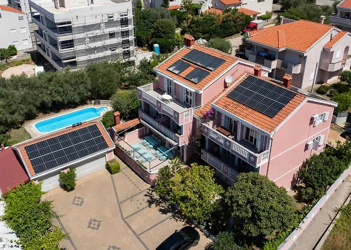 Apolonija Guest house