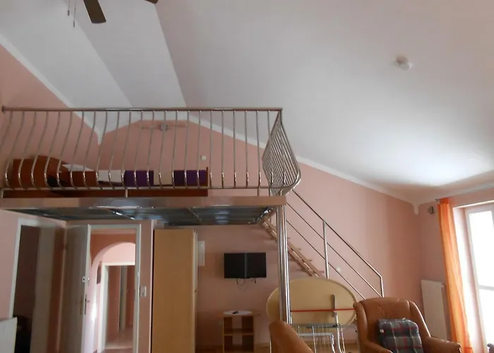 Guest house Apolonija 4*